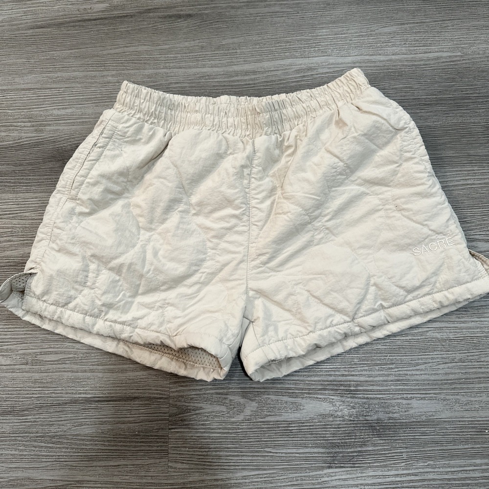 Sacre Womens Shorts‎ Tan Size L Puffer Athletic Elastic Waist